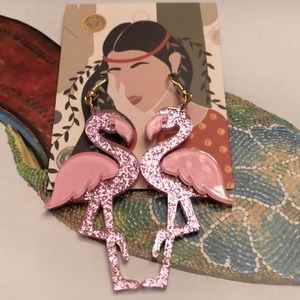 Boutique Earrings. Pink Flamingo 🦩 pierced earrings. New on card.